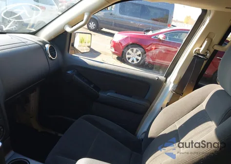 2010 Ford Explorer Xlt z USA, uszkodzony, nr VIN 1FMEU7DE9AUA71745